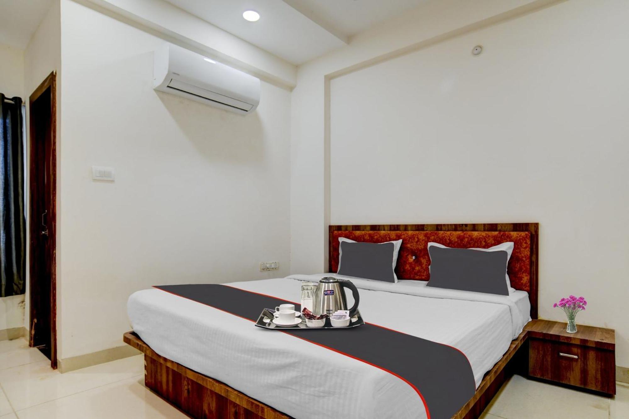 Hotel Collection O Task 4*